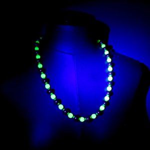 Shell Pearl and Uranium glass bead necklace